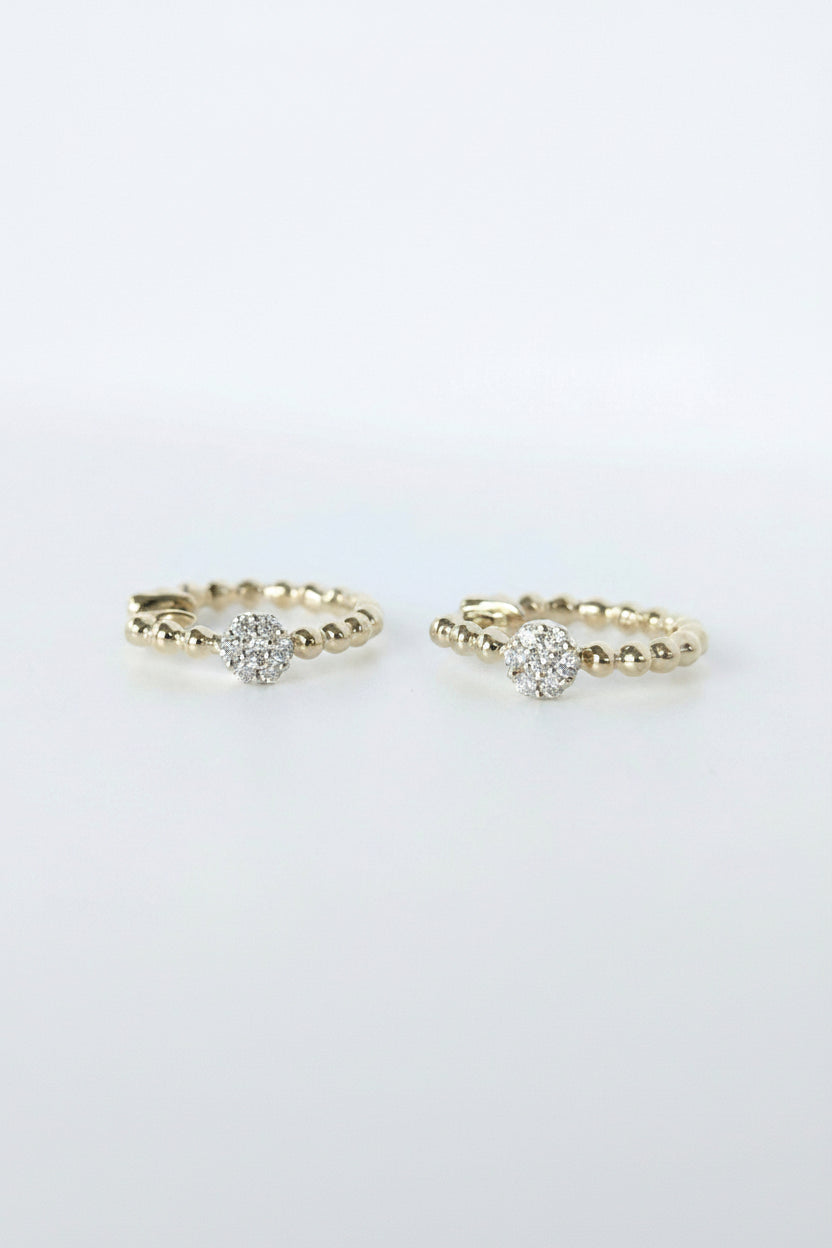 Clio - Aretes Oro Amarillo 9K y Diamantes de Laboratorio
