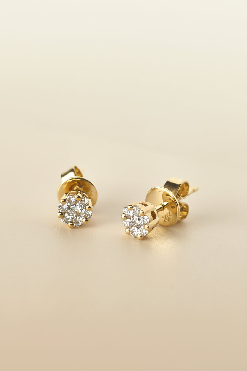 Lumi - Aretes Oro Amarillo 9K y Diamantes de Laboratorio