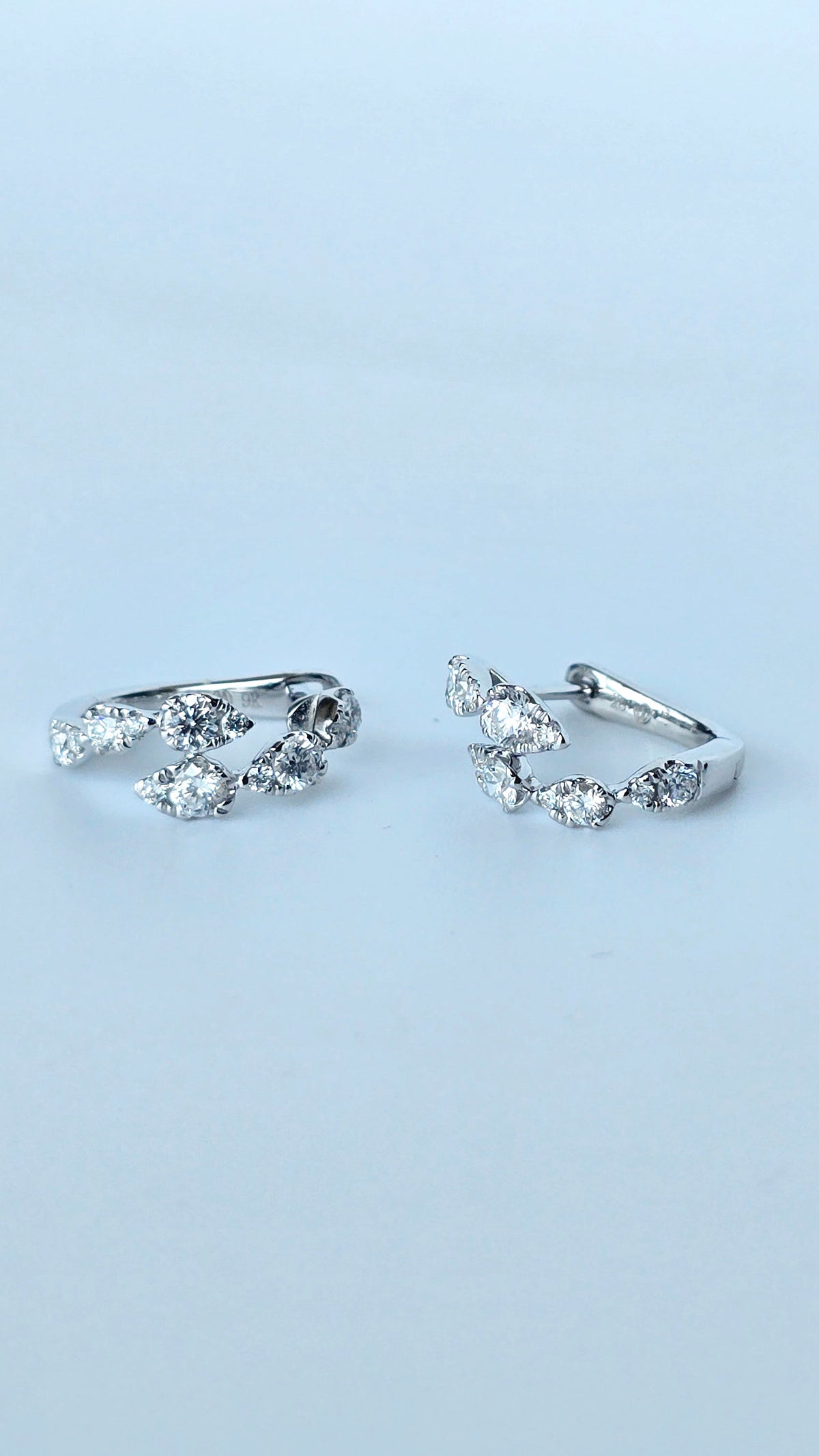 Vera - Aretes Oro Blanco 9K y Diamantes de Laboratorio