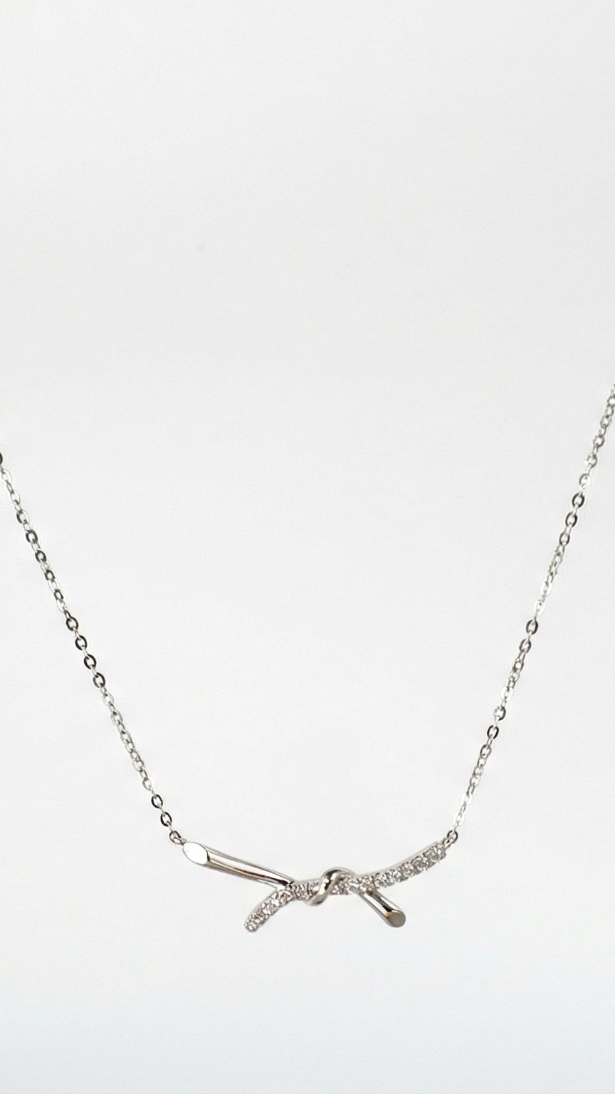 Lia - Collar Oro Blanco 9K y Diamantes de Laboratorio