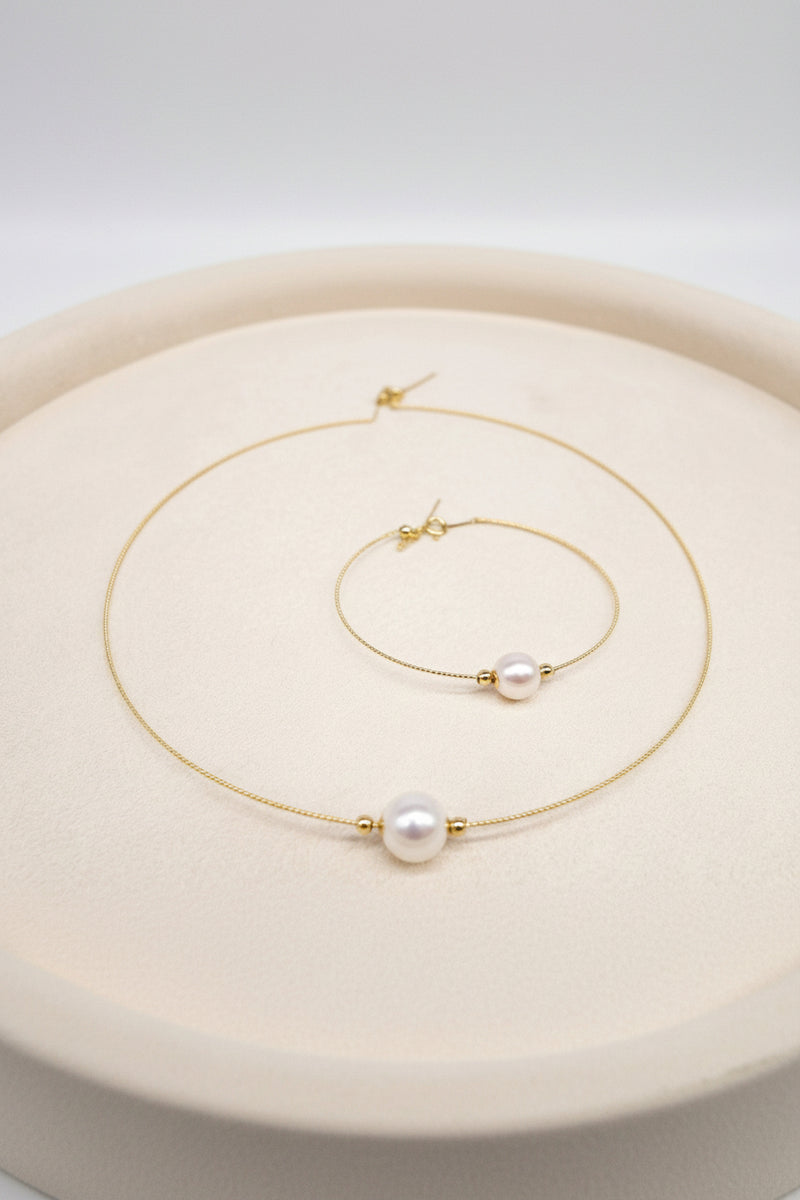 Krishna - Collar de Oro Amarillo 18K con Perla 8mm