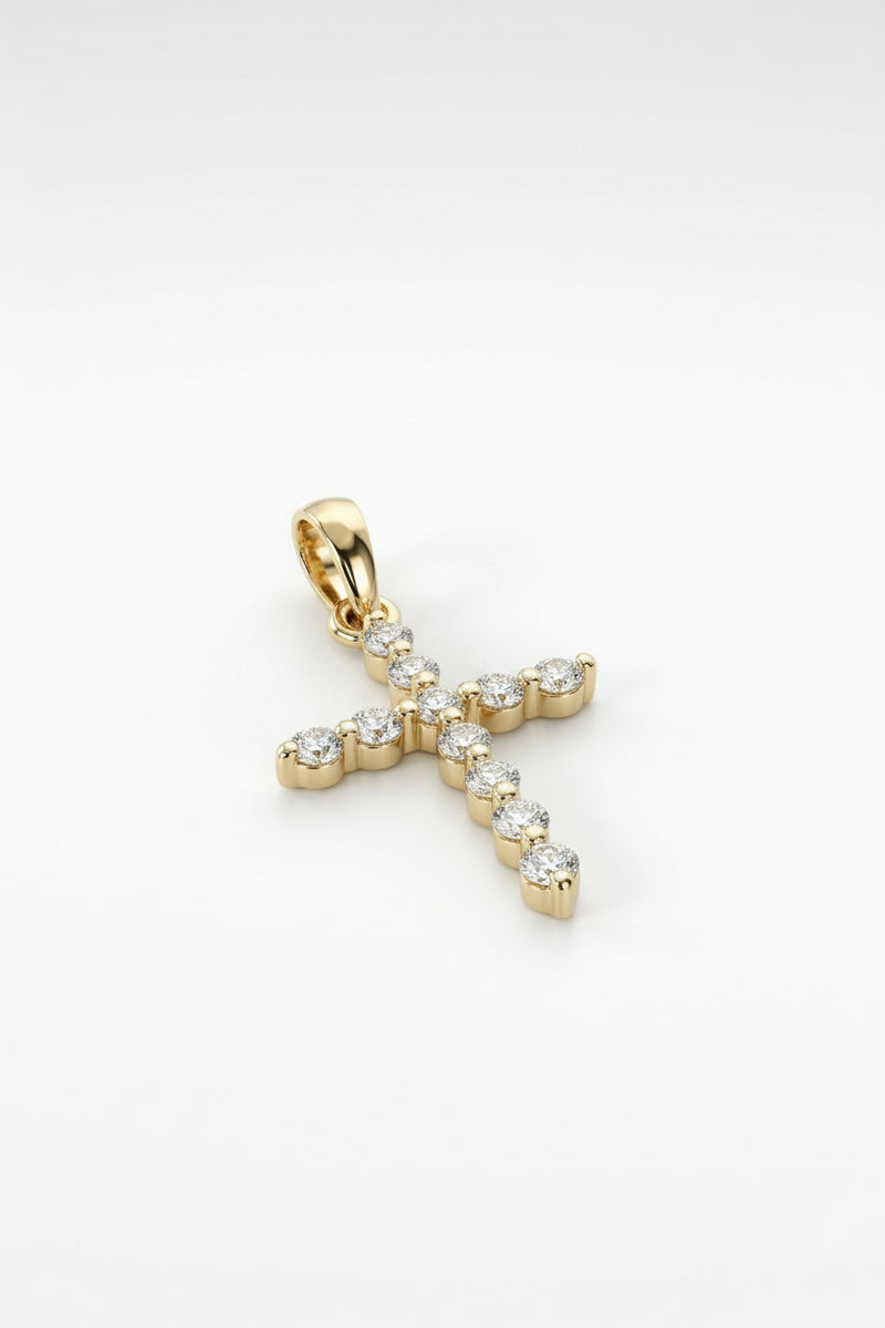Clara - Dije de Oro Amarillo 9K y Diamantes de Laboratorio