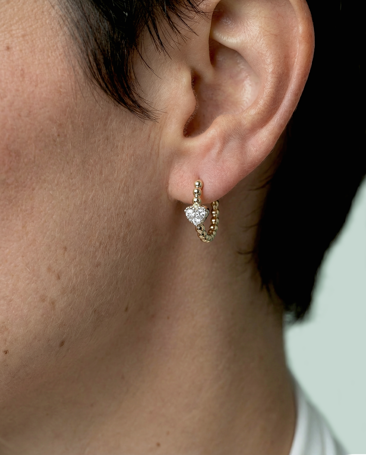 Cora - Aretes Oro Amarillo 9K y Diamantes de Laboratorio