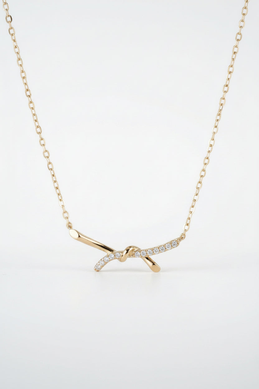 Lia - Collar Oro Amarillo 9k y Diamantes de Laboratorio